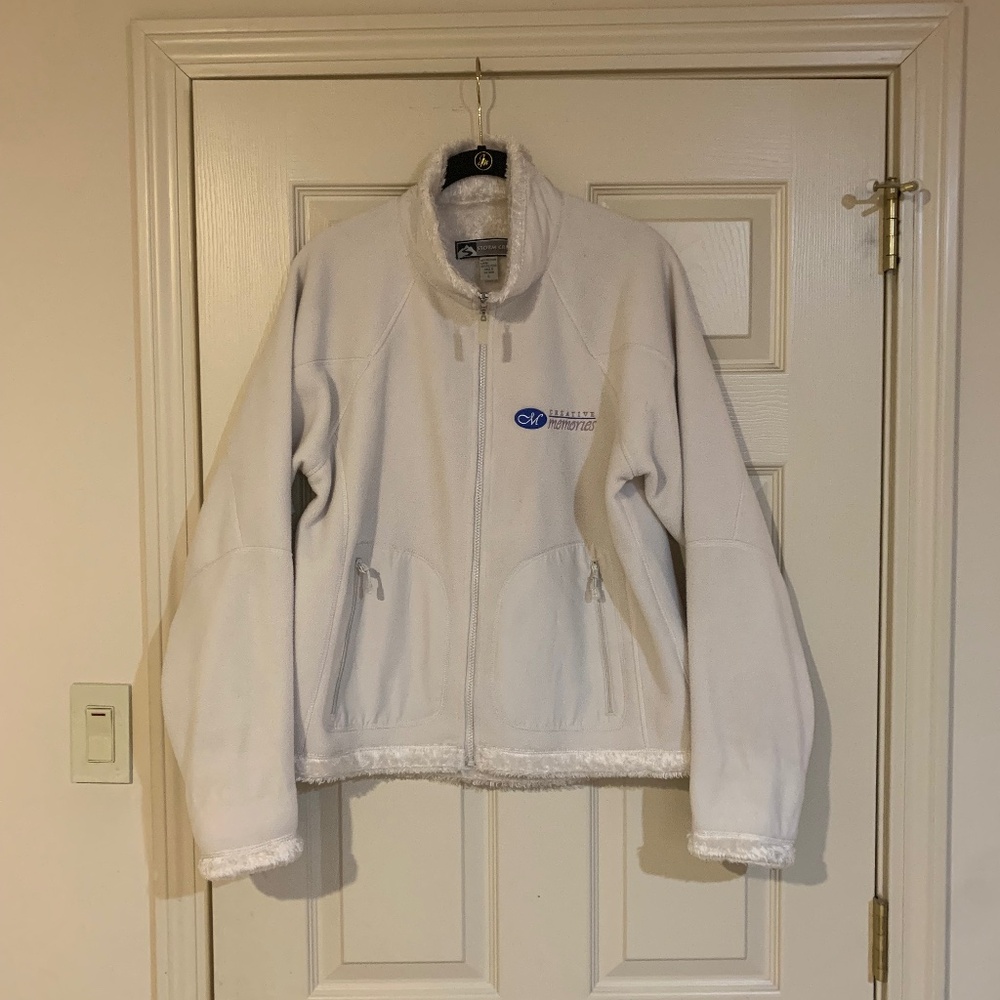 Storm Creek Beige Fleece Jacket sz L